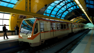 Спират метрото в центъра на София заради третия лъч