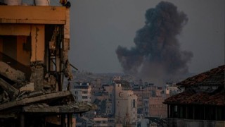 Израелските сили засилиха въздушните си удари срещу град Газа съобщава