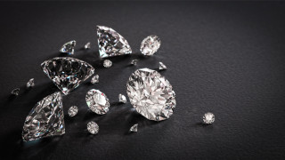 Продажбите на най голямата компания за изкопаване на диаманти в света