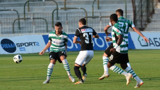 Днес от 12 30 часа отборите на Славия и Черно море