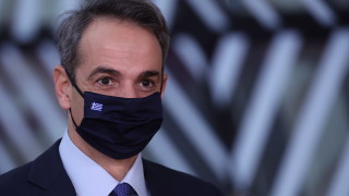 Гръцкият премиер Кириакос Мицотакис е дал положителен тест за коронавирус и