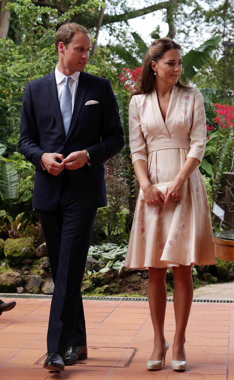 Кейт през 2012 година с дължина, която надали би носила през днешния ден