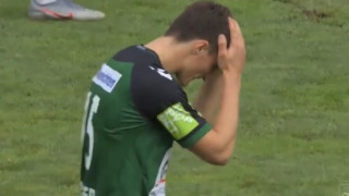 Епичен автогол беше отбелязан в австрийската Бундеслига през изминалия уикенд В