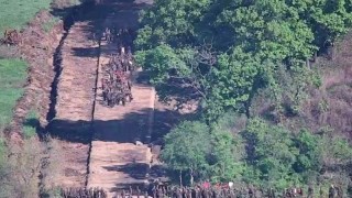 Южнокорейските военни произведоха предупредителни изстрели тъй като севернокорейски войници са