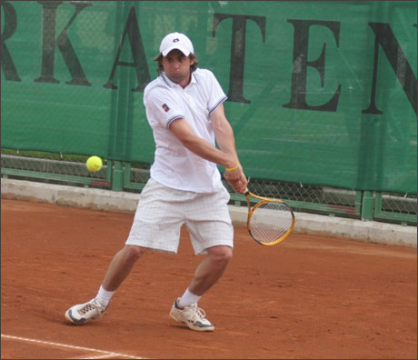 Тодор Енев на четвъртфинал в Израел