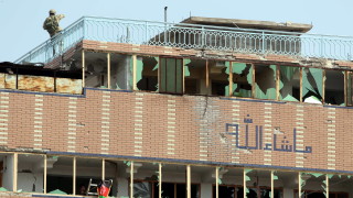 Афганистанските сили за сигурност обсадиха затвор превзет от бойци на Ислямска