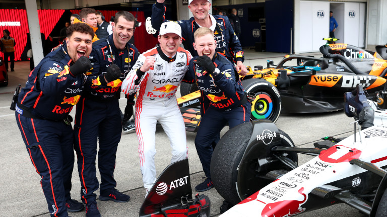 Верстапен  ще стартира първи в Гран При на Саудитска Арабия