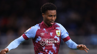 Байер Леверкузен привлече футболиста на Саутхемптън Нейтън Тела Аспирините платиха