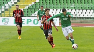 Керкар се оперира, чакат го пак след половин година