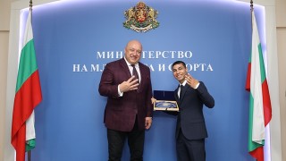 Министър Кралев: Даниел Асенов е едно от лицата на нашия спорт и бъдещето на българския бокс