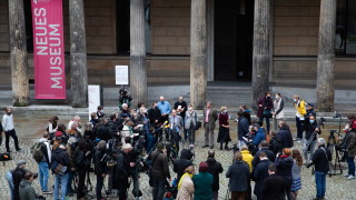 Мистериозни вандалски атаки по музеи в Берлин