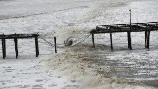 Американският щат Калифорния се подготвя за по бурно време с дъжд