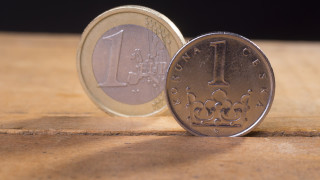 Чехия реши да не определя дата за приемане на еврото