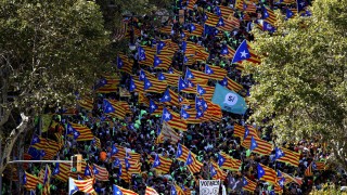 Стотици хиляди в Барселона настояват за независимост от Испания