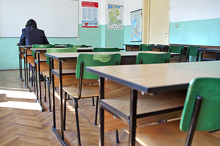 Учители отиват на борсата заради непълни паралелки във Видин