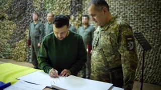 След оставката на главнокомандващия на въоръжените сили на Украйна