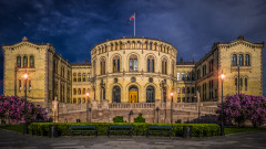 Сигнал за бомба в норвежкия парламент