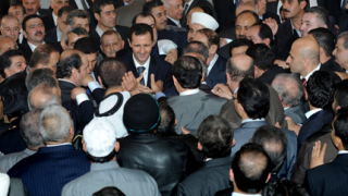 Асад се появи публично