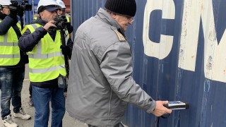 Нямало радиоактивни и токсични отпадъци в боклука на пристанището в Бургас