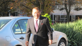 Канадски милиардер празнува рожден ден в русенско село