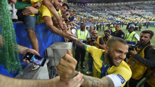 Каталунското издание Спорт съобщава че Дани Алвеш е сигурно ново