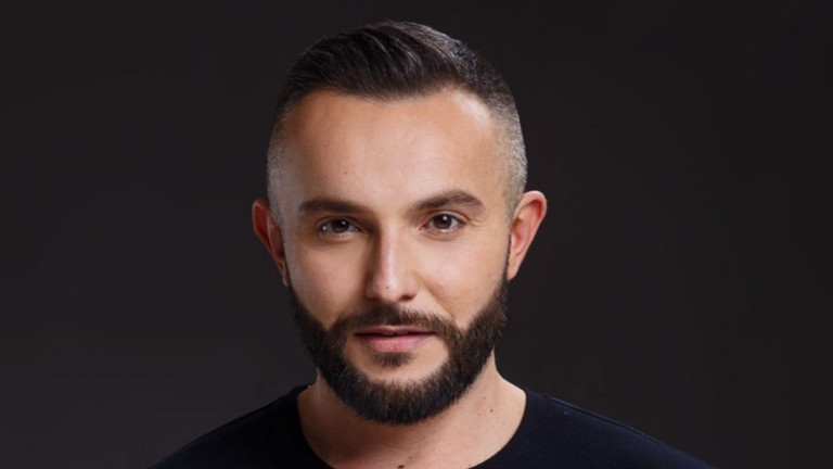 Македонският представител на песента на Евровизия Васил Гарванлиев, имал българско