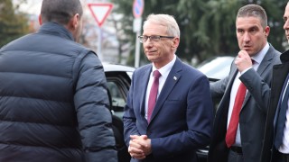Премиерът Николай Денков заяви пълна подкрепа за спортния министър Димитър