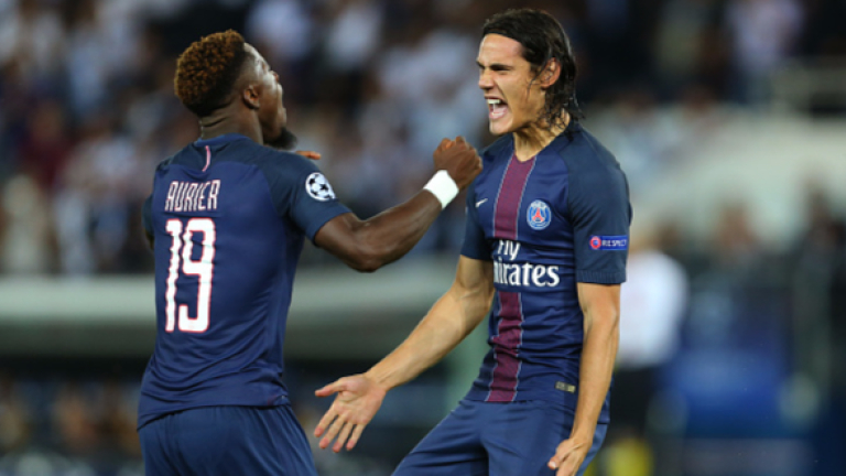 ПСЖ разби Каен в рецитал на Кавани