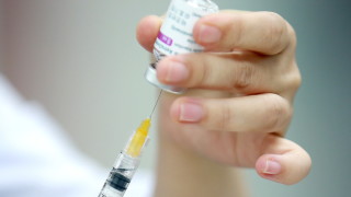 Очаква се до 2 3 седмици да има проучвания доколко ваксините