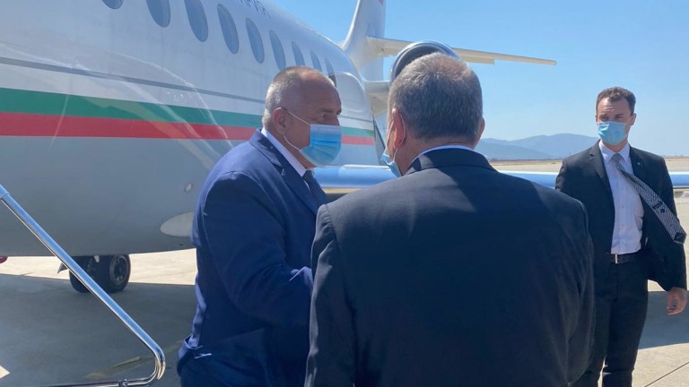 Премиерът Бойко Борисов пристигна в Атина, където заедно с гръцкия