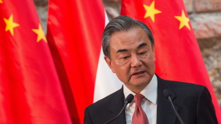 Външният министър на Китай Ван И предупреди САЩ че не