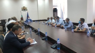 Ваксината срещу коронавирус няма да е задължителна и ще бъде