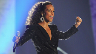 За Алиша Кийс годината започна със специален личен празник