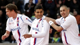 Олимпик (Лион) си върна първото място в Лига 1