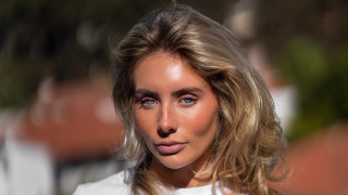 Станала популярна от платформата OnlyFans и филмите за възрастни Бони