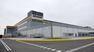 Amazon: Приемаме коронавируса сериозно. Работници: Съобщенията не са верни