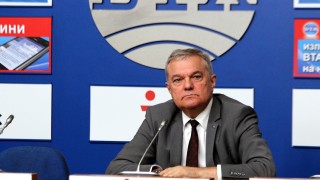 АБВ не харесват F-16, защото е капризен изтребител