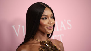 Трудната битка на Наоми Кембъл с алкохола и наркотиците