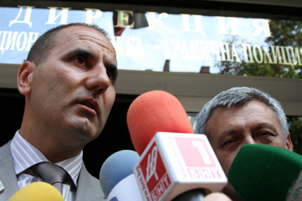 Заловиха „дедесари”, източили 30 милиона