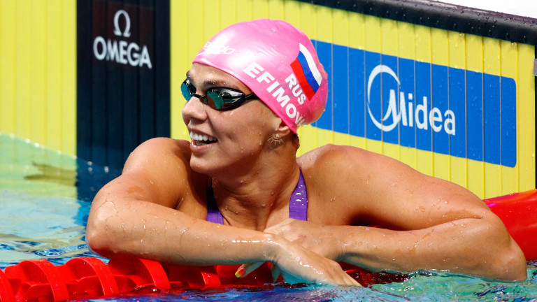 Юлия Ефимова пропуска европейското първенство на малък басейн
