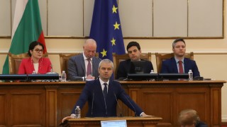 Слаб интерес в пленарна зала как са работили ИО и ЦИК на изборите на 2 април