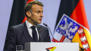 Макрон и Мерц призоваха за защита на демокрацията