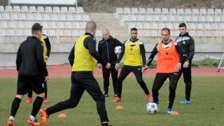 Отборът на Черно море започна подготовка за последния си мач