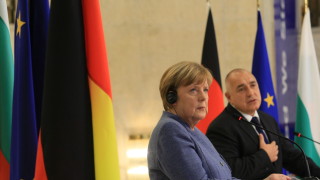 Канцлерът на Германия Ангела Меркел ще се срещне с колегите