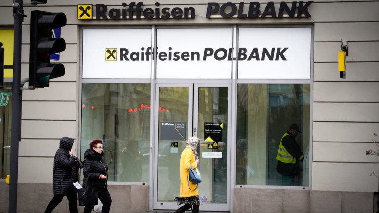 Как от ипотеките в швейцарски франкове банките в Полша могат да загубят $15 милиарда?