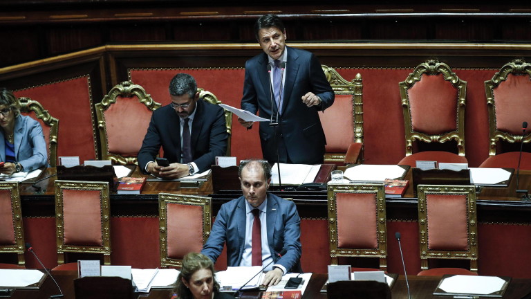 Правителството на Италия спечели вот на доверие в долната камара на парламента