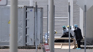 Коронавирус: Полицията в Еквадор изнесла близо 800 тела от домове