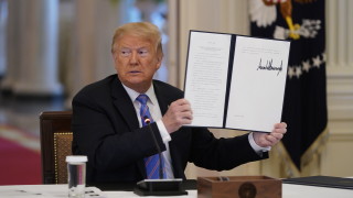 Американският президент Доналд Тръмп подписа указ за опазване на паметниците