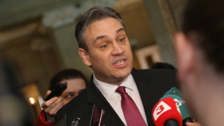 Нито ще ме разколебаят нито ще ме отклонят Такъв коментар направи