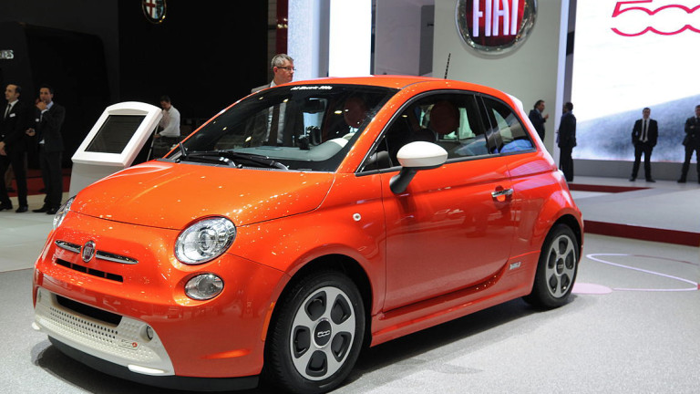 Производителят губи по $20 000 от всеки електрически Fiat 500